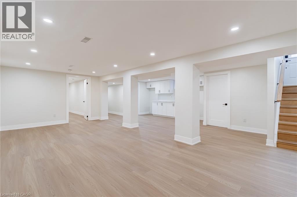 63 HARDALE Crescent - 28
