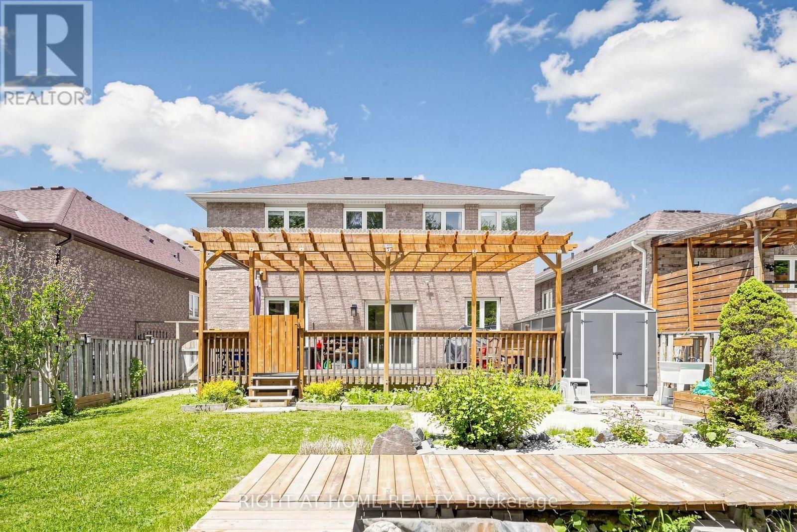 127 HUMBERLAND DRIVE - 34