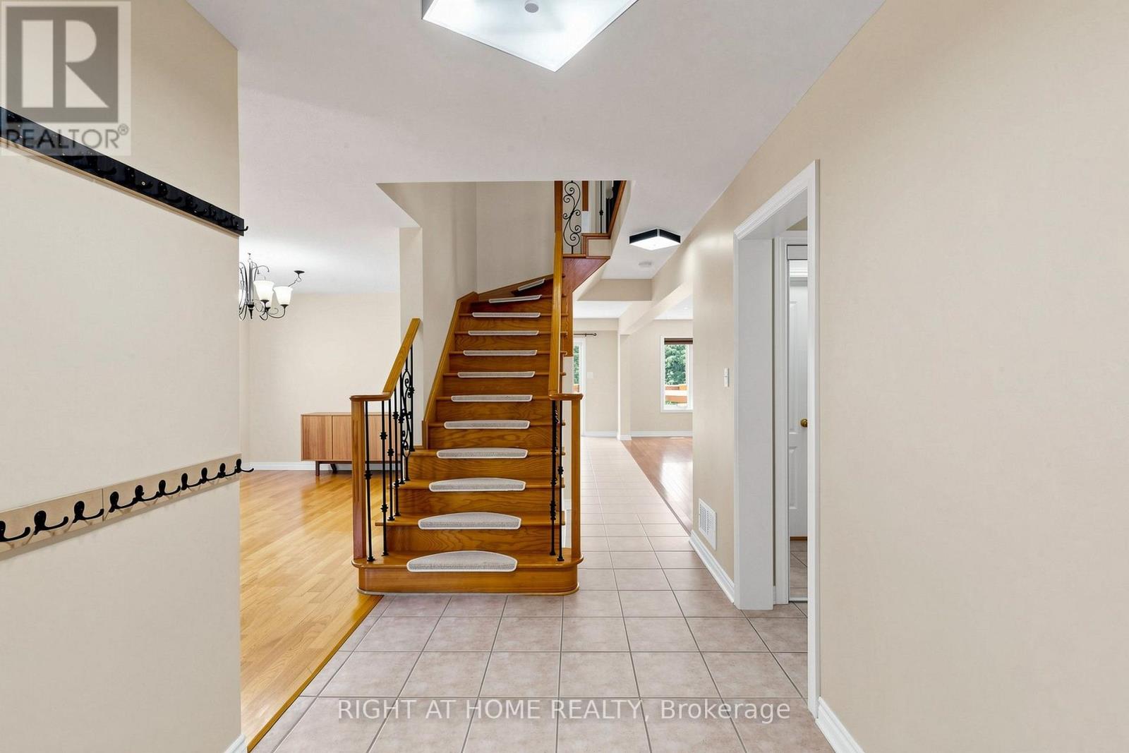 127 HUMBERLAND DRIVE - 8