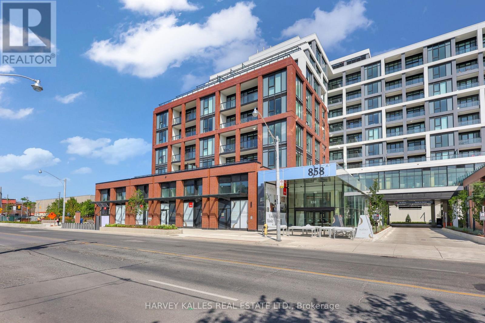 Photo of 858 Dupont Street