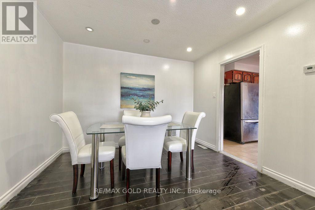 22 KITTIWAKE AVENUE - 10
