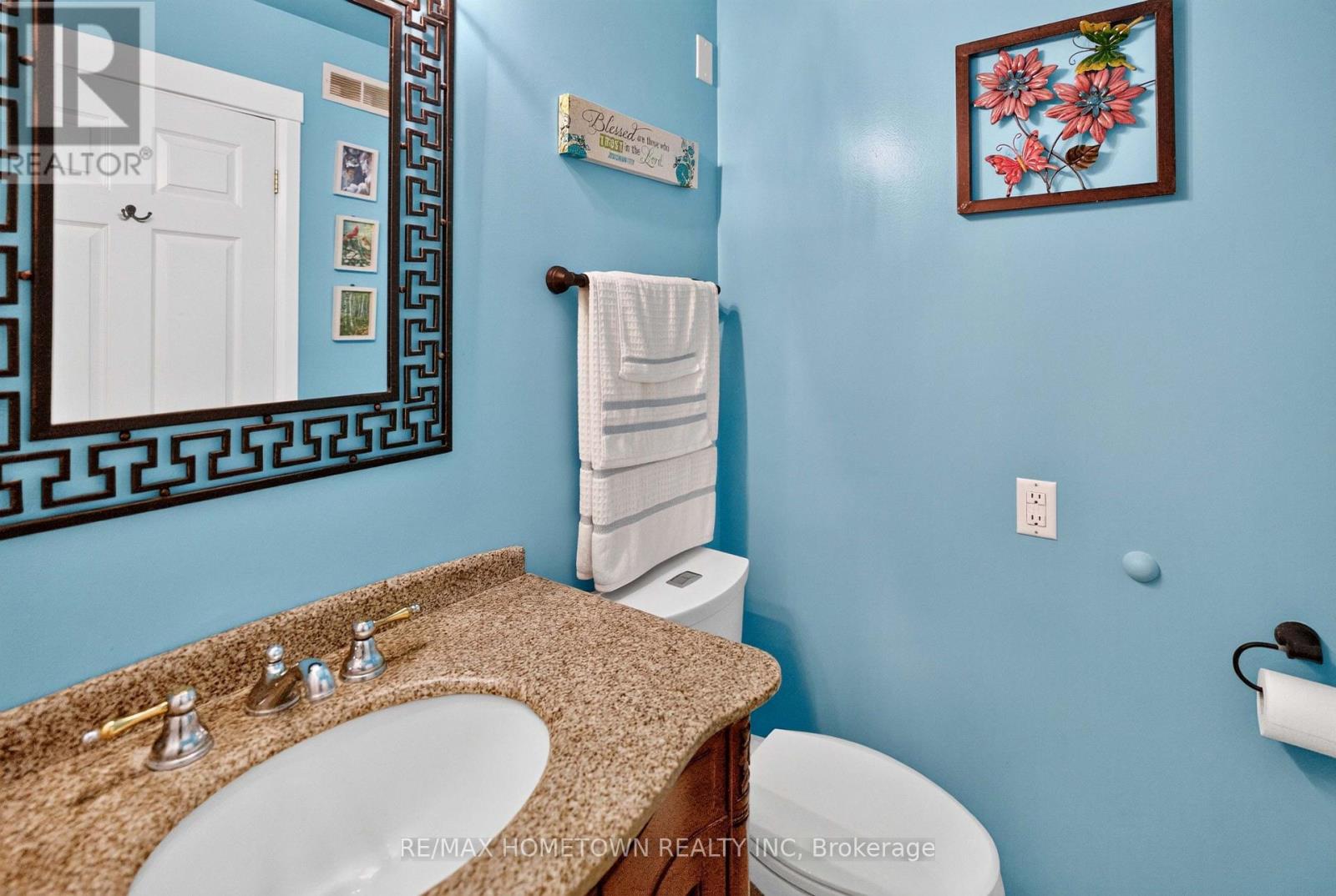 5 LAYNG DRIVE - 18