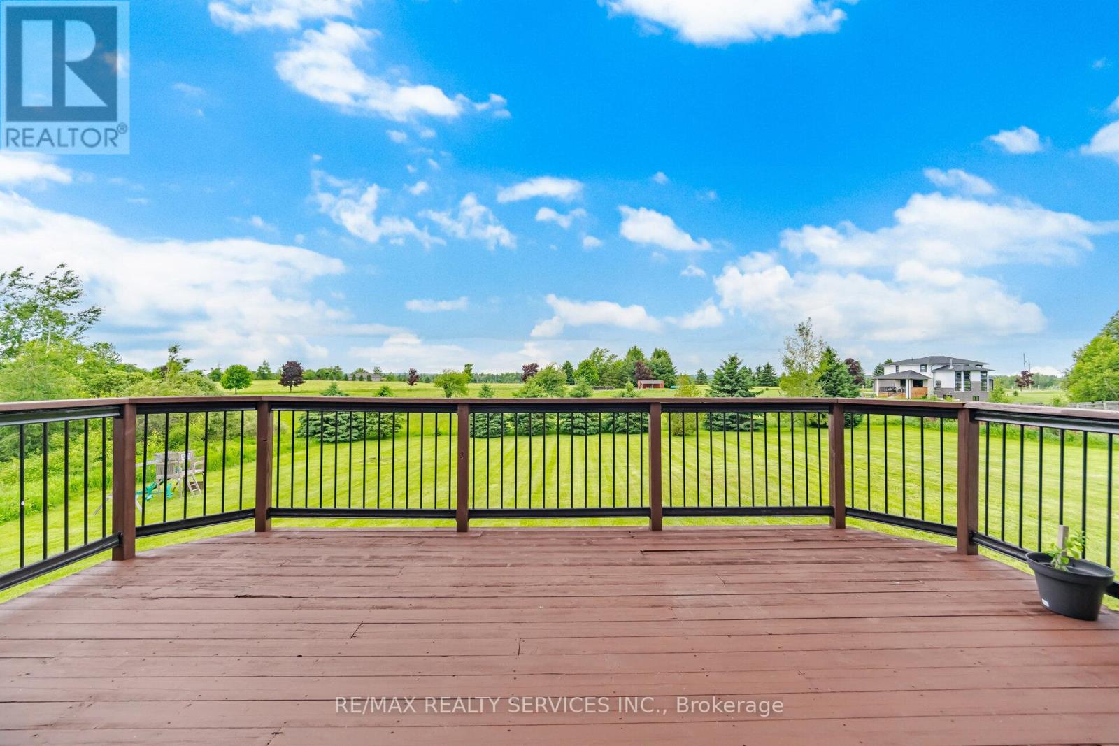 386113 20 SIDE ROAD - 30