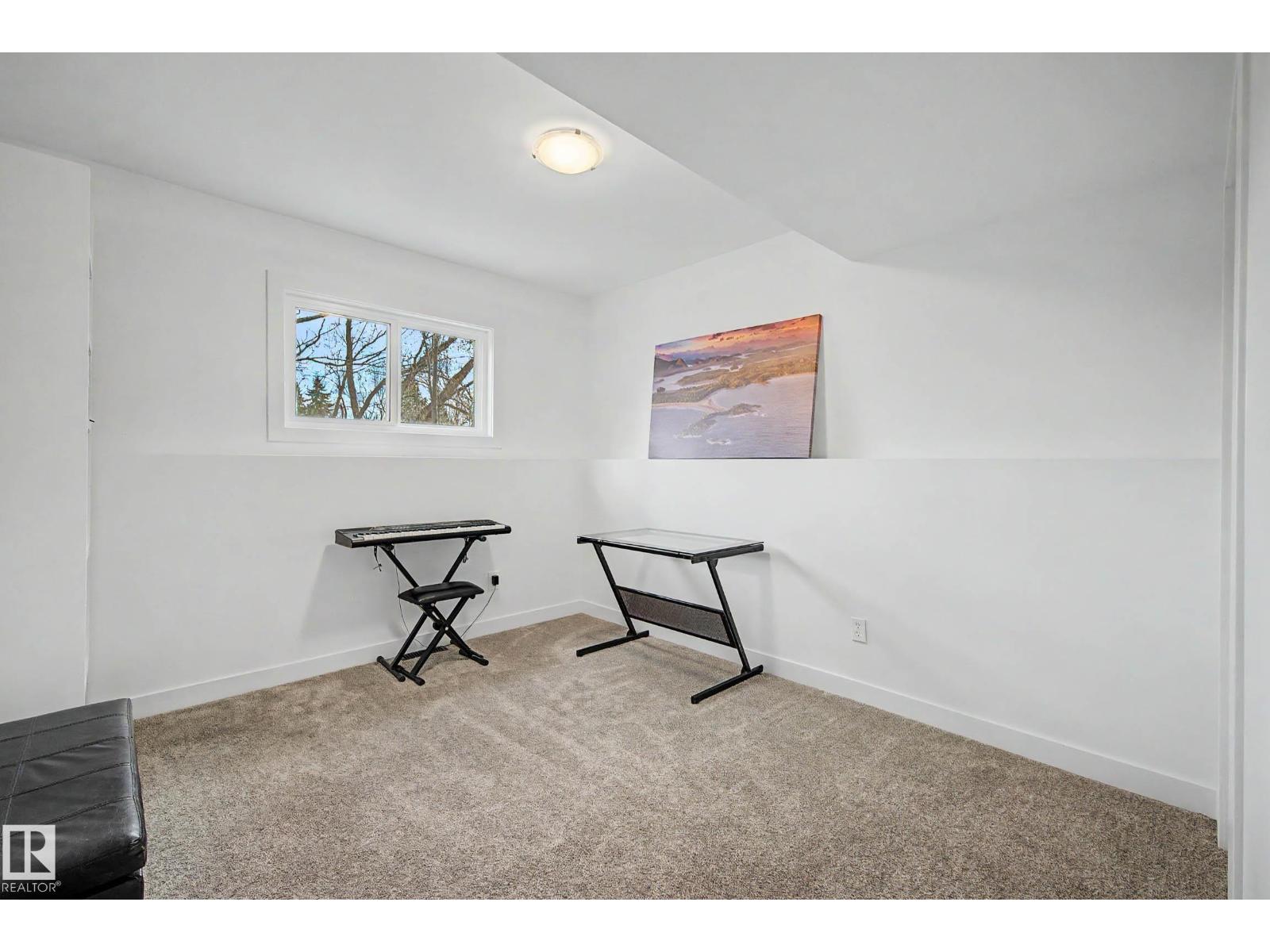 1945 GLENMORE Avenue - Photo 32
