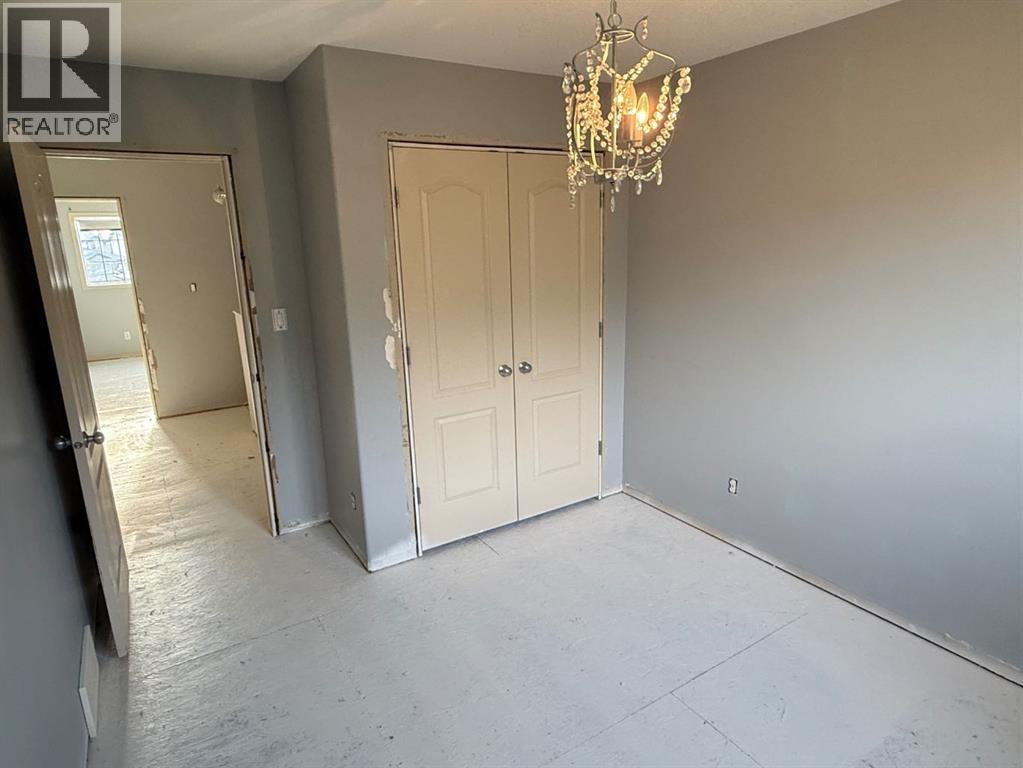 74 Parkway Drive - Image 14
