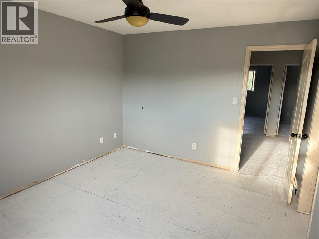 74 Parkway Drive - Image 18