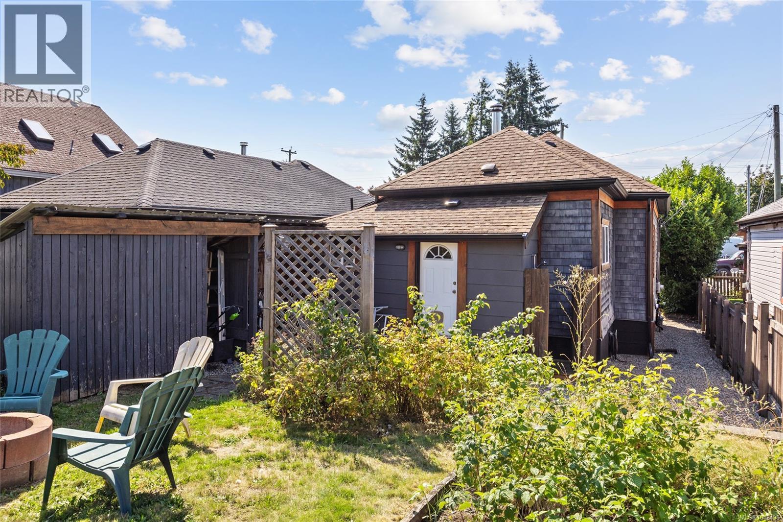2724 Penrith Ave - 24