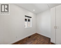 2724 Penrith Ave, Cumberland, BC V0R1S0 Photo 13