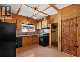 2724 Penrith Ave, Cumberland, BC V0R1S0 Photo 16
