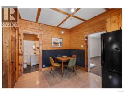2724 Penrith Ave, Cumberland, BC V0R1S0 Photo 18