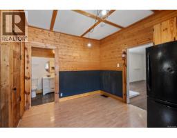 2724 Penrith Ave, Cumberland, BC V0R1S0 Photo 19