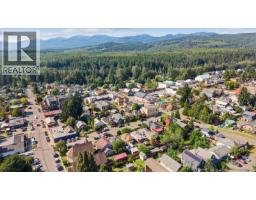 2724 Penrith Ave, Cumberland, BC V0R1S0 Photo 35