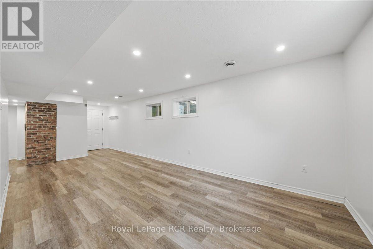 850 11TH STREET W - Image 29