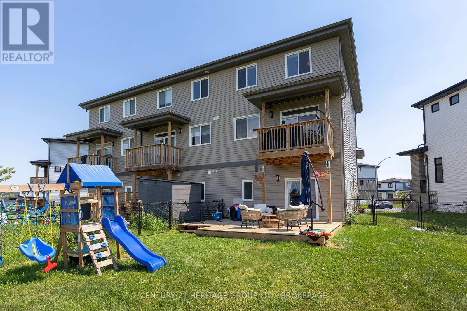 141 SUPERIOR DRIVE - 6