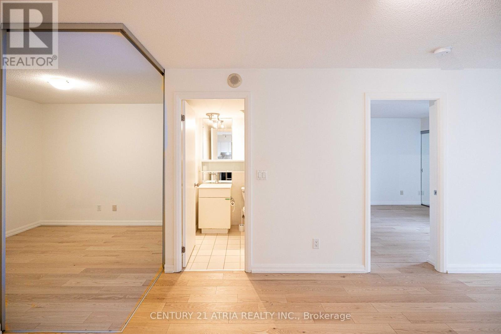 #606 111 ELIZABETH STREET - 9