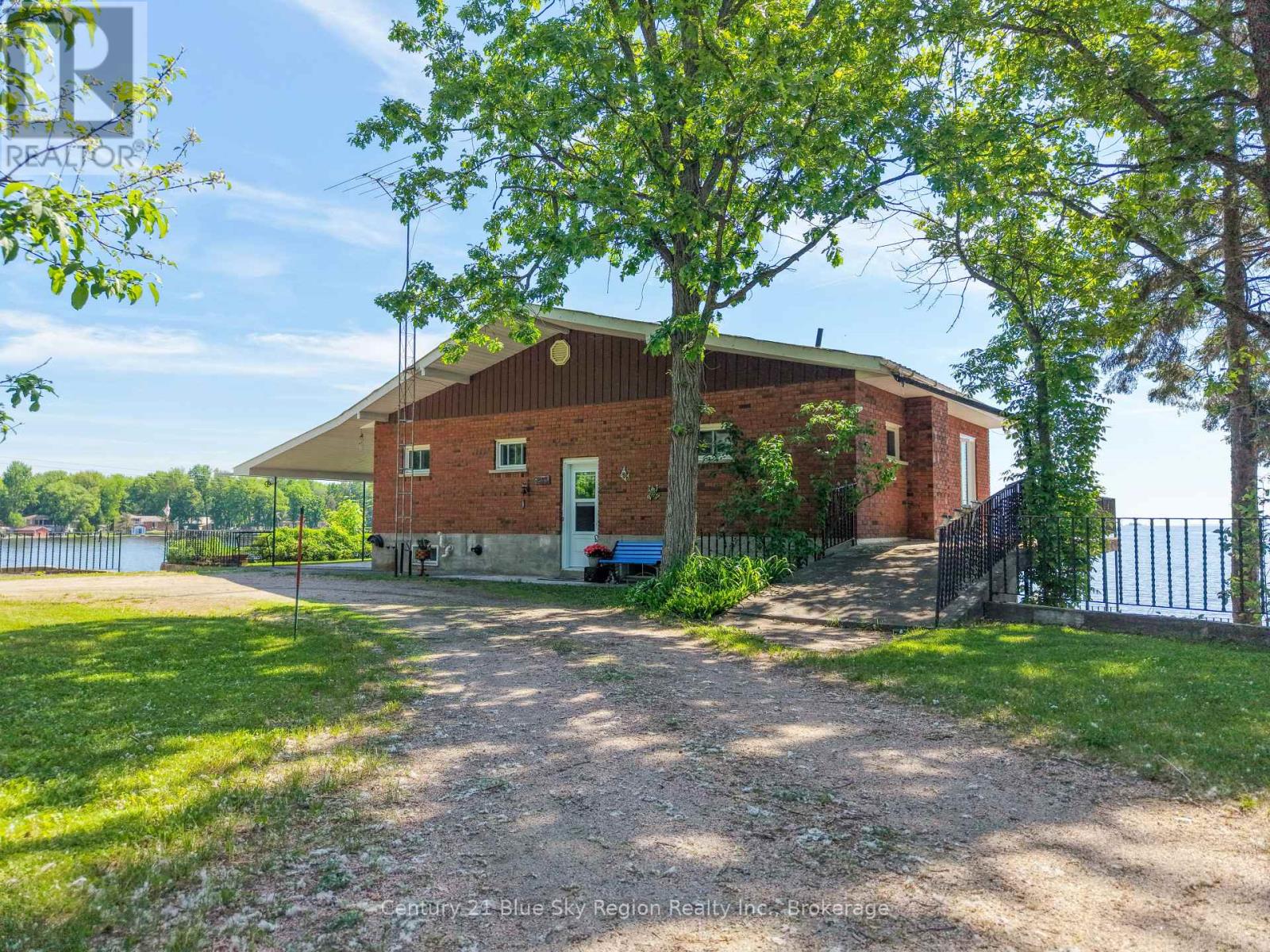 8 GERARD ROAD - Image 43