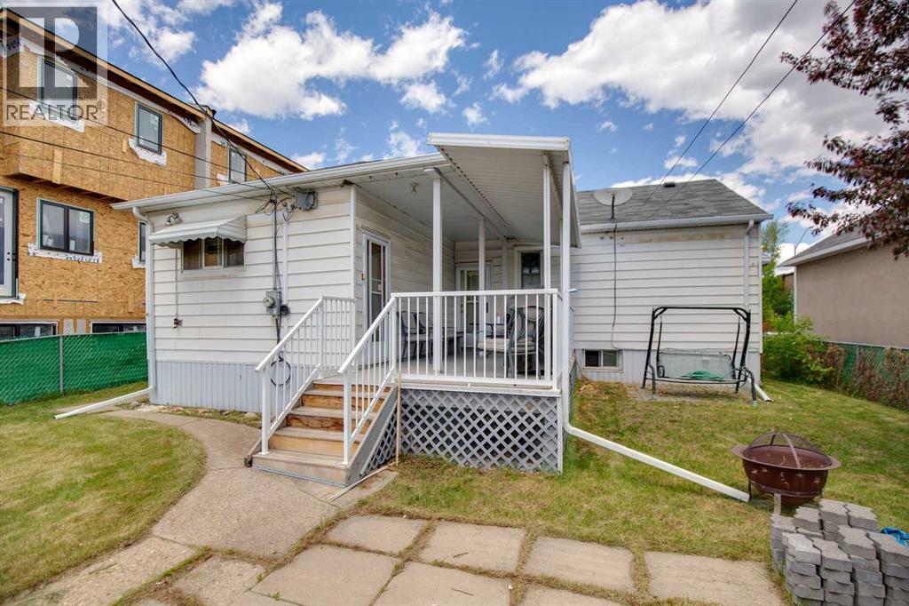 833 20 Avenue NW - 19