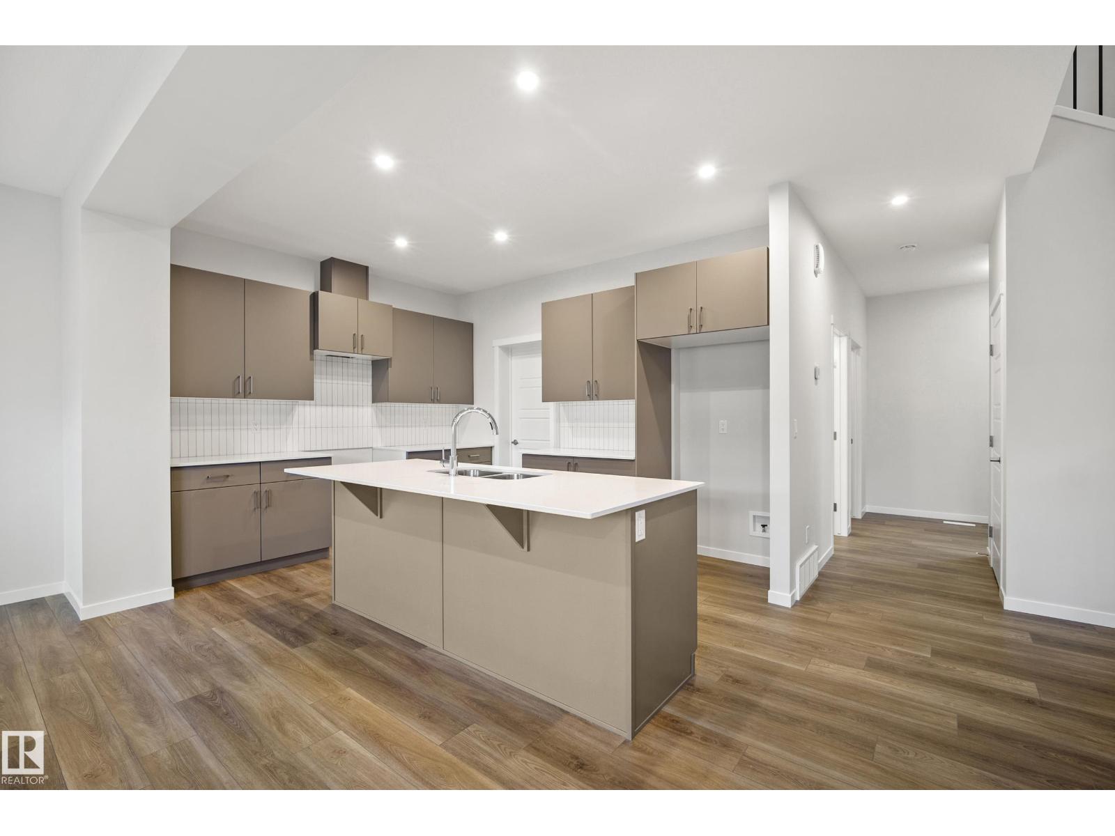 8707 224 ST NW - 11