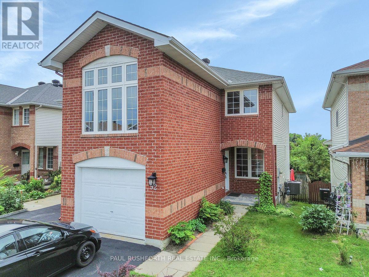 92 Splinter Crescent