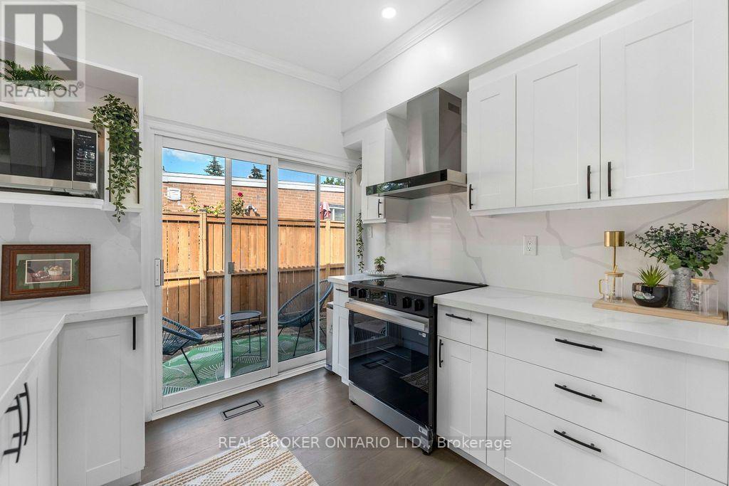 1412 SEAVIEW DRIVE - 11