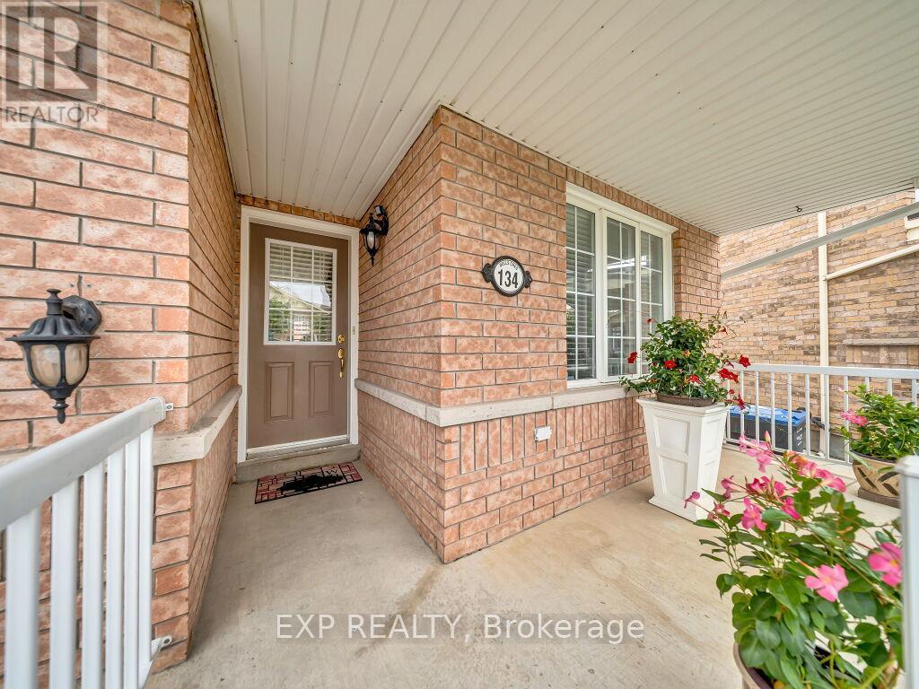 134 DELLS CRESCENT - 3