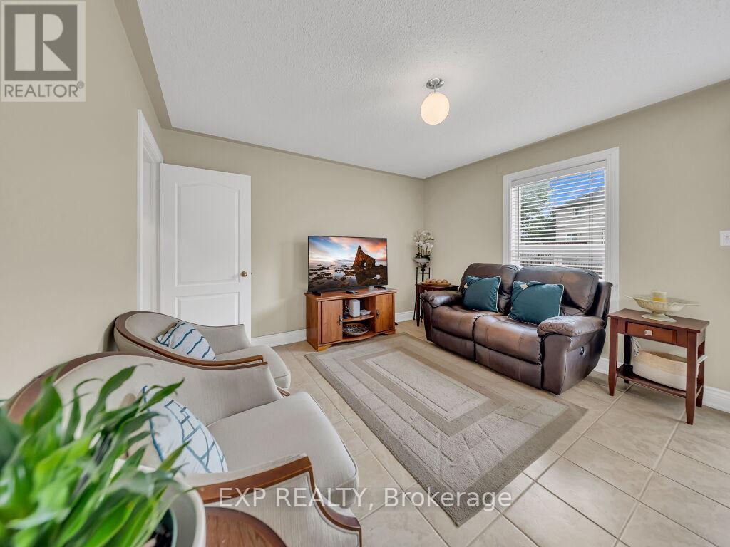 134 DELLS CRESCENT - 8