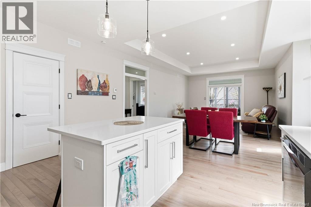 607 Royal Oaks Boulevard - 10