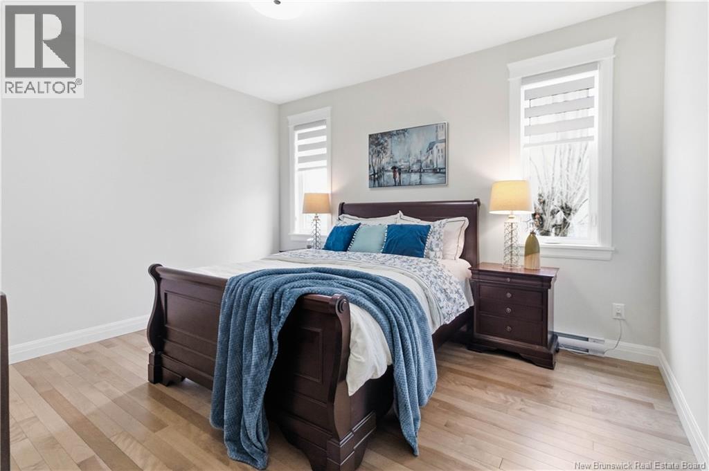 607 Royal Oaks Boulevard - 23