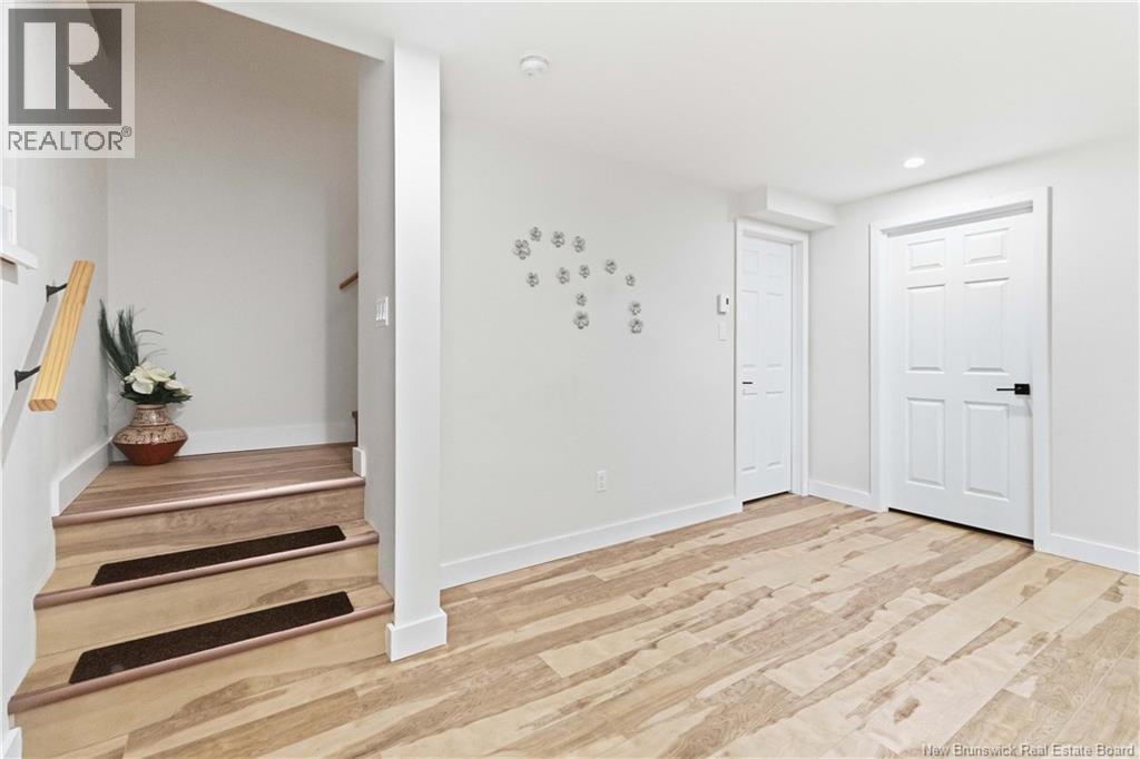 607 Royal Oaks Boulevard - 27