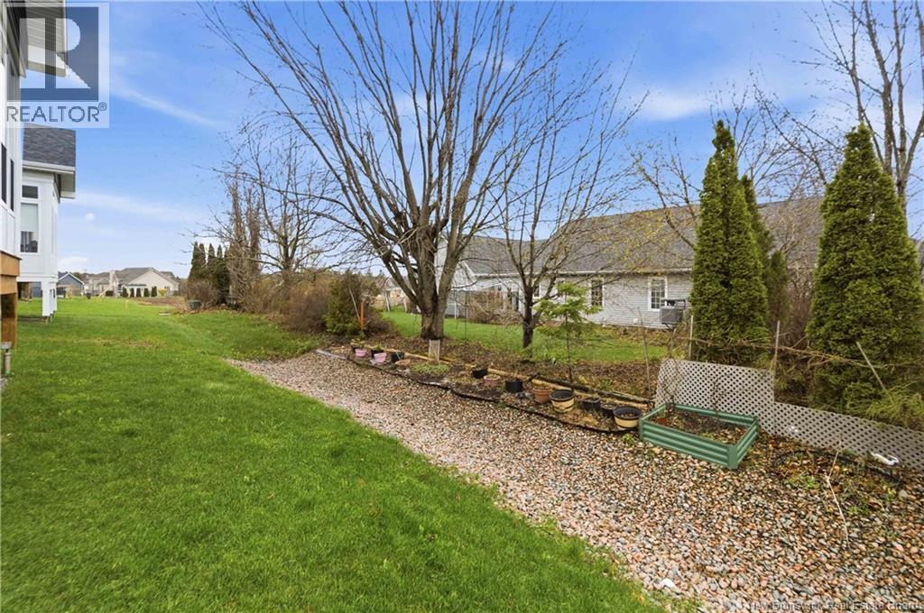 607 Royal Oaks Boulevard - 42