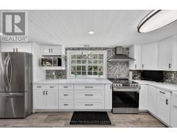 1057 Severn River Road, Gravenhurst, ON P0E1N0 Photo 11
