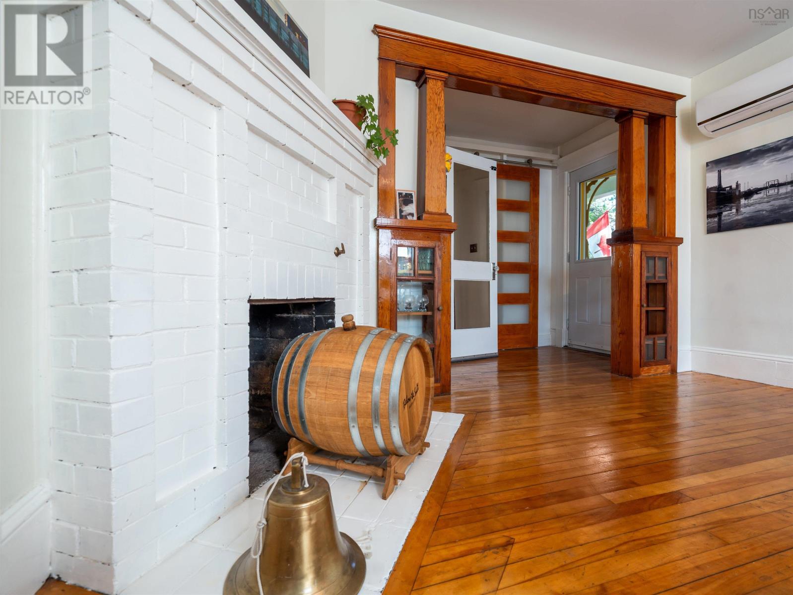 Property 22 of 40 of 229 Granville Street