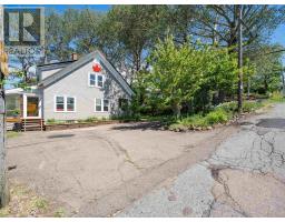 Foyer - 229 Granville Street, Port Hawkesbury, NS B9A2G4 Photo 6