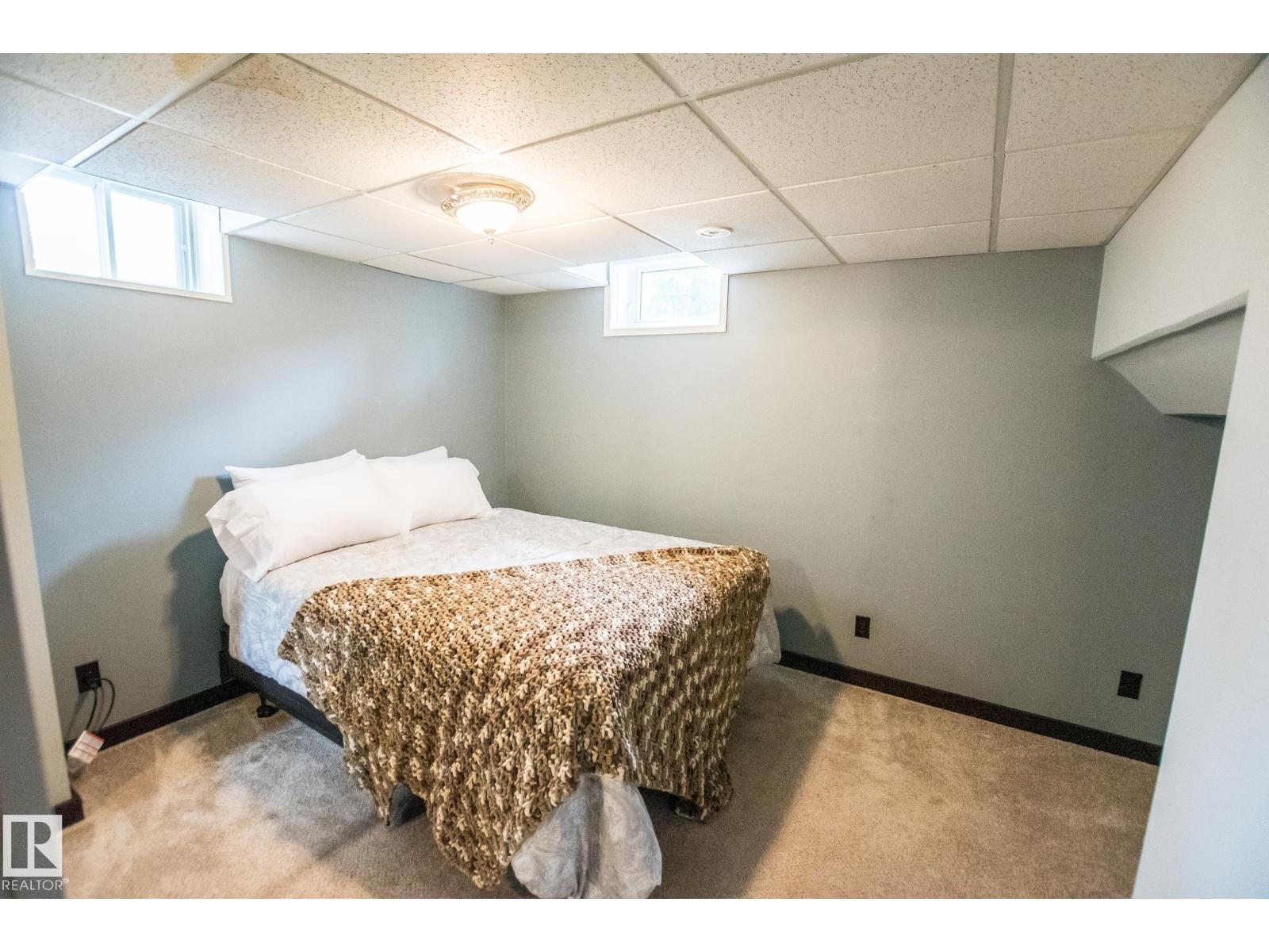 4811 50 Street - Photo 39