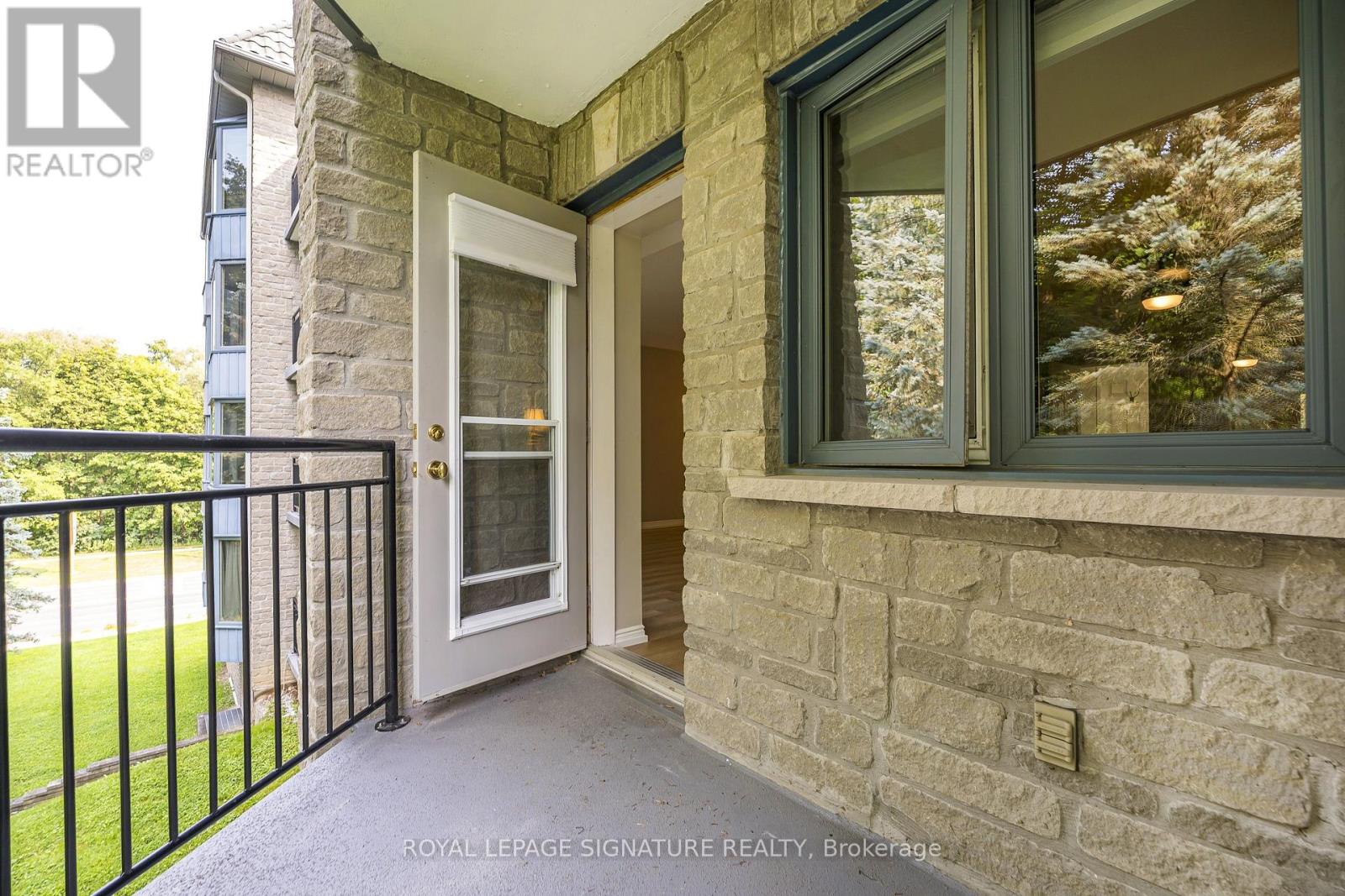 #204 85 WELLINGTON STREET W - Image 18