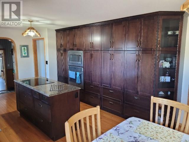 2 Lakeview RD - Image 9