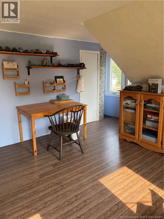 23 Renaud Road - 8
