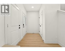 2518 44 Street S - photo 3