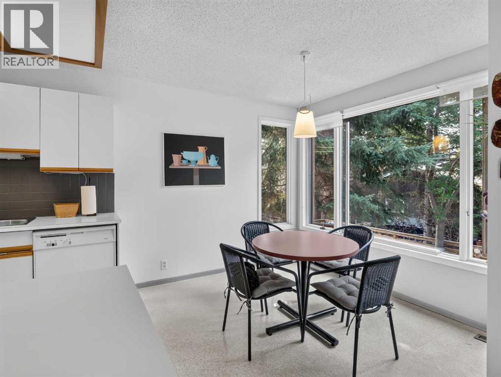 22 Pinewood Crescent