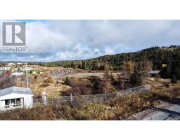 4 Robin Hood Road thumbnail 12