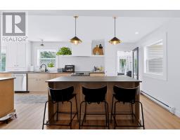 44-48 Beach Avenue thumbnail 11