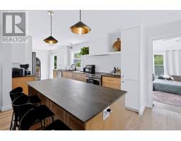 44-48 Beach Avenue thumbnail 12