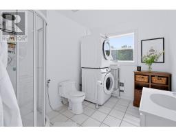44-48 Beach Avenue thumbnail 22