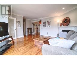 49 Fourth Street thumbnail 21