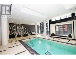 1909 - 770 Bay Street, Toronto, ON M5G0A6 Photo 8