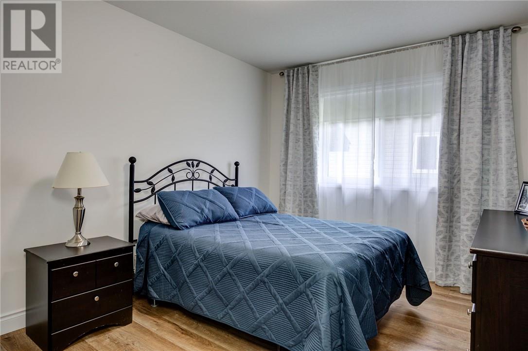 854 Woodbine Avenue - Image 19