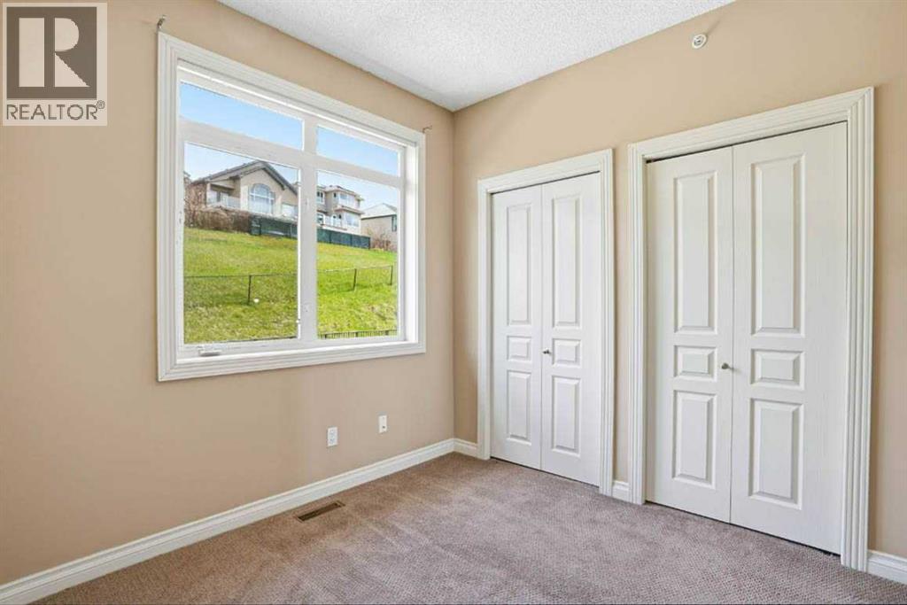 #11 148 Rockyledge View NW - 20