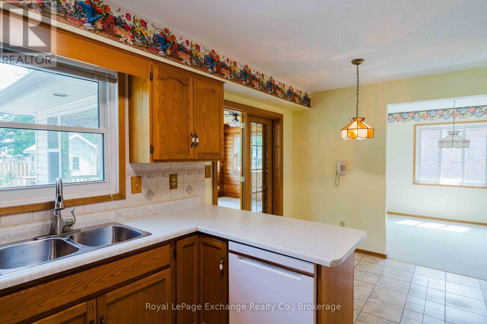 953 PARKWOOD DRIVE - 26
