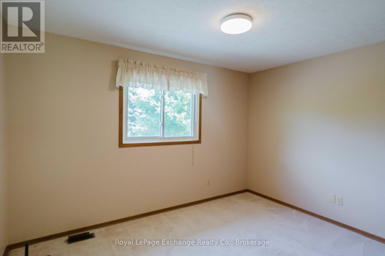 953 PARKWOOD DRIVE - Image 34