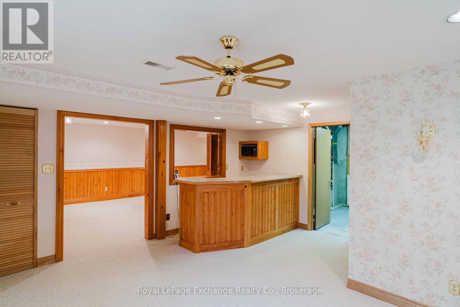 953 PARKWOOD DRIVE - 48